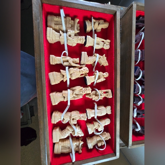 Vintage Chinese Hand Carved Jade Soapstone Chess Set Folding Wooden Case Drawers - Picture 12 of 16